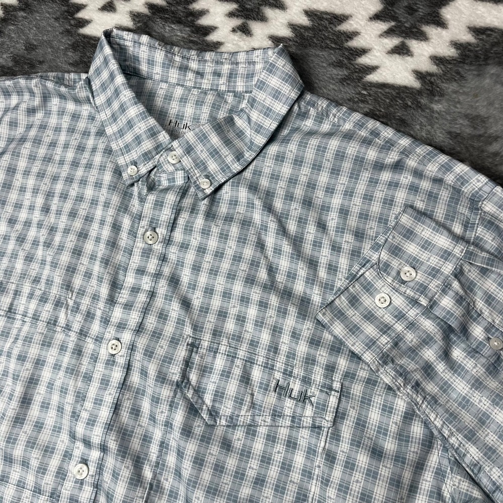 Huk Performance Fishing Shirt Blue Plaid XL Long Sleeve Button Down
